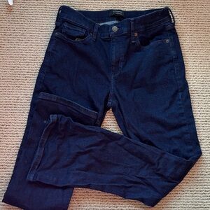 BANANA REPUBLIC MID-RISE BOOTCUT jeans.
Dark denim. Some stretch. Size 28/6